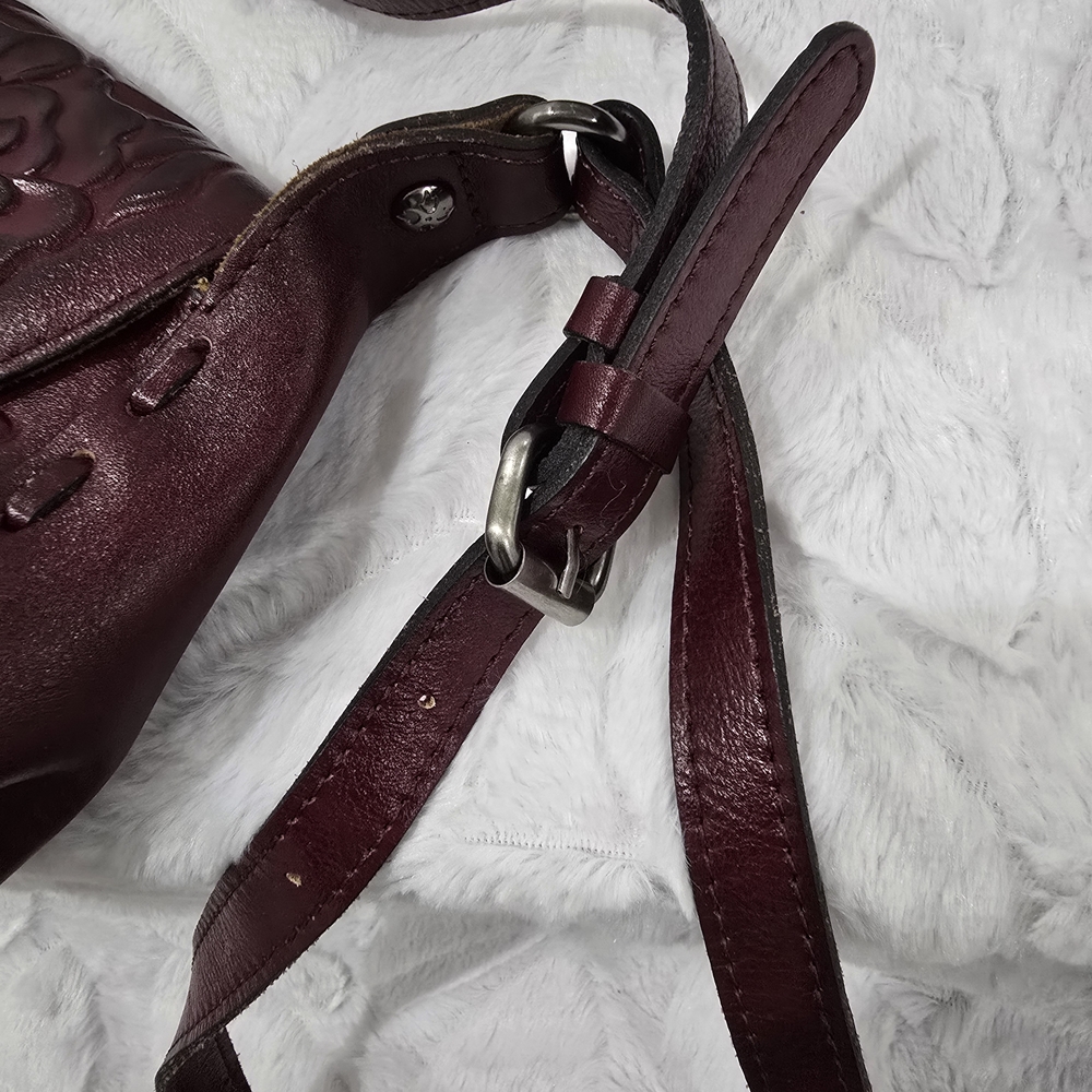Embossed Floral Leather Crossbody Bag in Burgundy - Picture 8 of 8